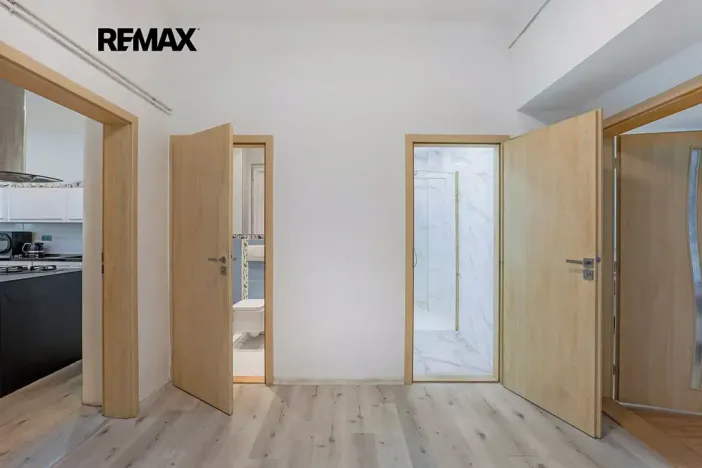 Pronájem bytu 4+kk, Praha - Smíchov, Pod tratí, 111 m2