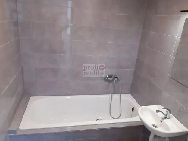 Pronájem bytu 2+1, Vsetín, Svornosti, 55 m2