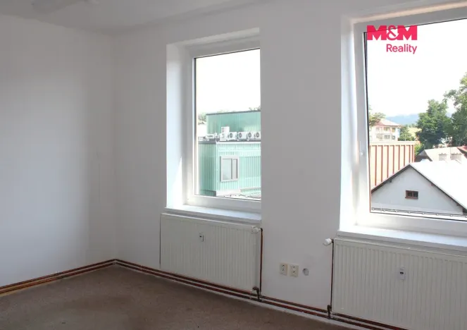 Pronájem kanceláře, Nová Paka, Komenského, 18 m2