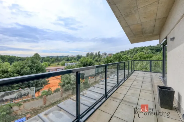 Pronájem bytu 2+kk, Plzeň - Severní Předměstí, Pod Všemi svatými, 74 m2