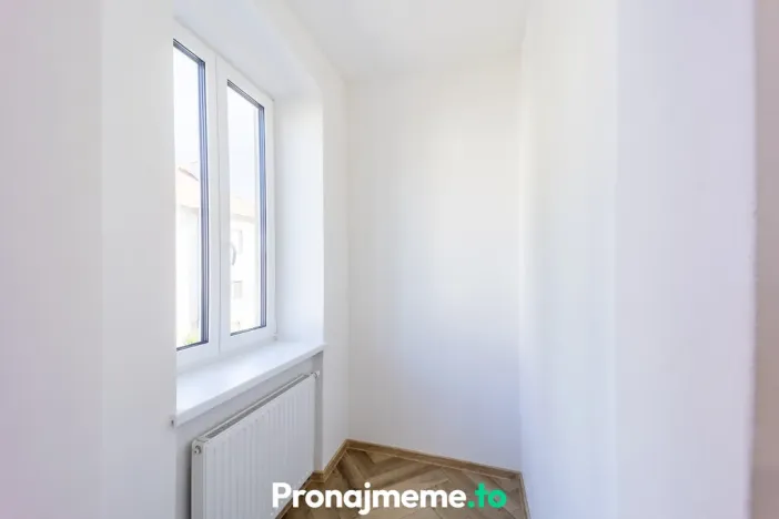 Pronájem bytu 2+kk, Znojmo, Pražákova, 45 m2