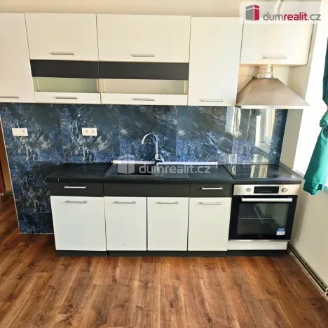Pronájem bytu 2+1, Děčín - Děčín II-Nové Město, Kamenická, 70 m2