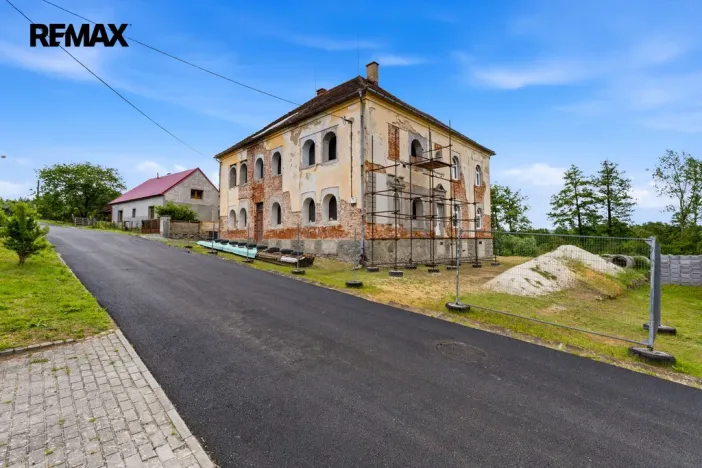 Prodej vícegeneračního domu, Zemětice - Čelákovy, 735 m2