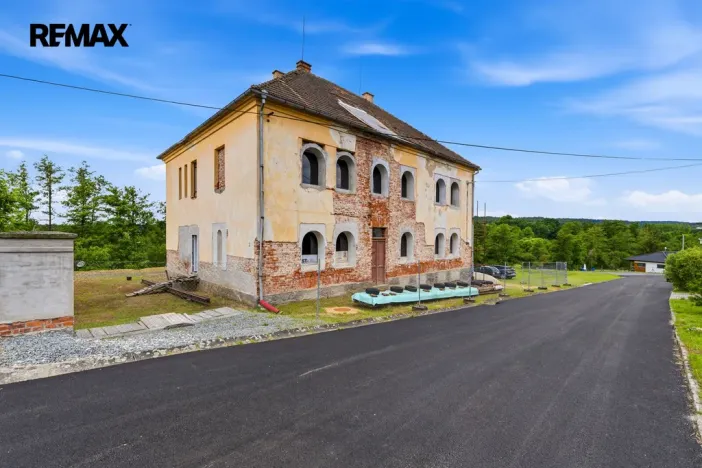Prodej vícegeneračního domu, Zemětice - Čelákovy, 735 m2