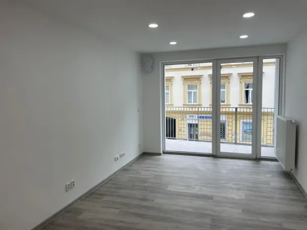 Pronájem bytu 1+kk, Brno - Zábrdovice, Francouzská, 29 m2