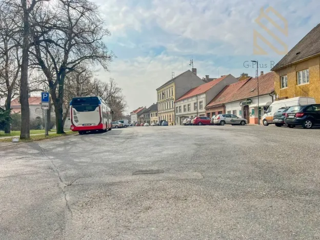 Prodej vícegeneračního domu, Kostelec nad Labem, nám. Komenského, 454 m2