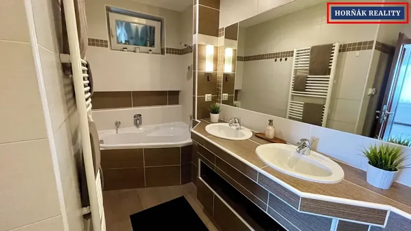 Prodej bytu 3+1, Bučovice, Plk. Malečka, 80 m2