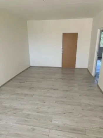 Prodej bytu 3+1, Horní Planá, Sídliště Míru, 78 m2