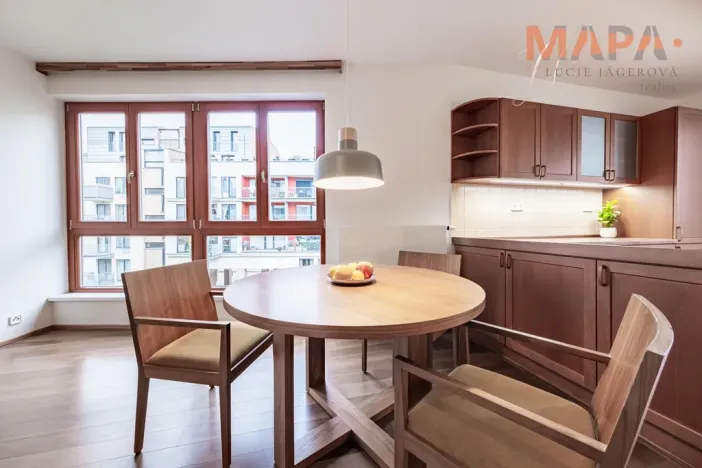 Pronájem bytu 3+kk, Praha - Dejvice, Lindleyova, 79 m2