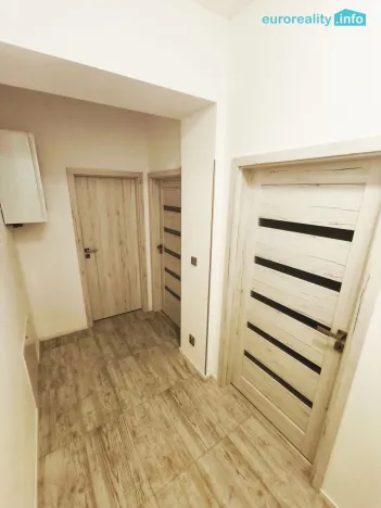 Pronájem bytu 2+kk, Lochovice, 34 m2