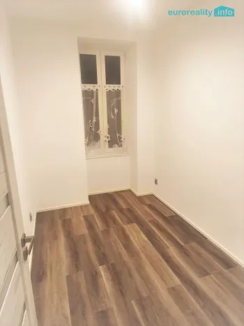 Pronájem bytu 2+kk, Lochovice, 34 m2