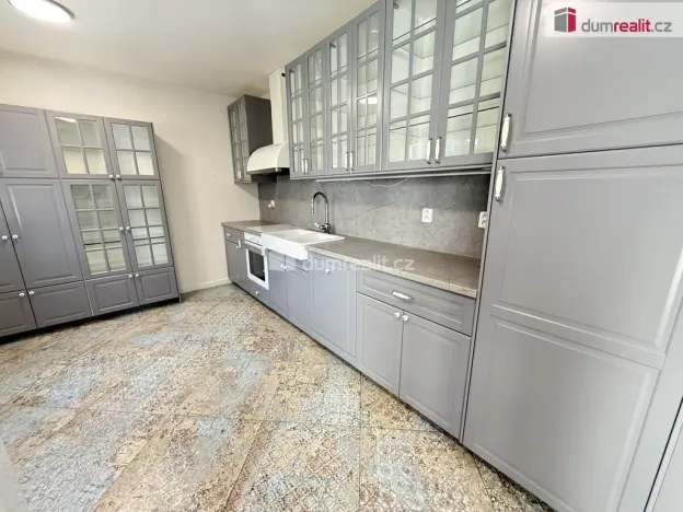 Pronájem rodinného domu, Sulice - Hlubočinka, K Potoku, 225 m2