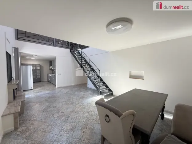 Pronájem rodinného domu, Sulice - Hlubočinka, K Potoku, 225 m2