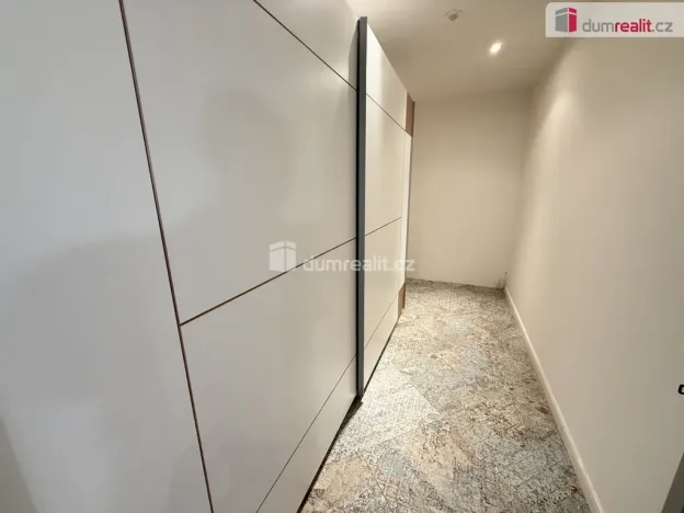 Pronájem rodinného domu, Sulice - Hlubočinka, K Potoku, 225 m2