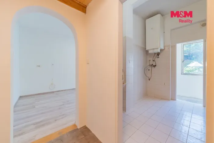 Prodej bytu 1+1, Karlovy Vary - Drahovice, Mattoniho nábřeží, 48 m2