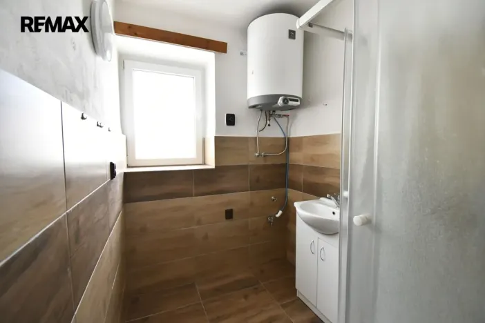 Prodej bytu 1+1, Hronov, Husova, 50 m2