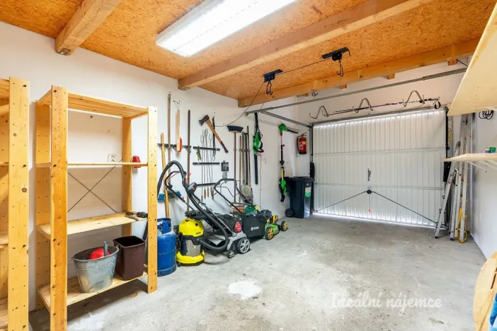 Pronájem bytu 5+1, Horoušany, Na Svahu, 141 m2