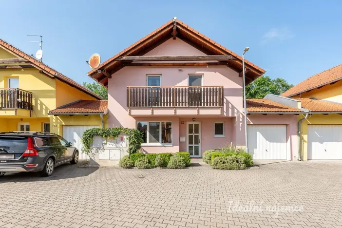 Pronájem bytu 5+1, Horoušany, Na Svahu, 141 m2