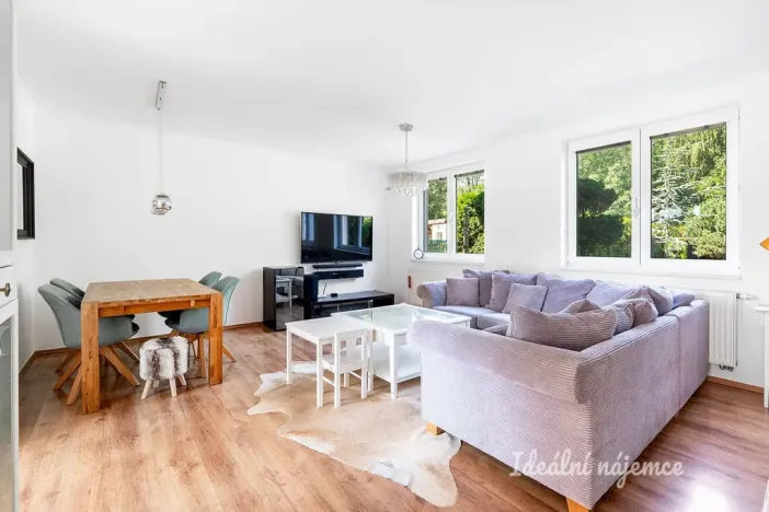 Pronájem rodinného domu, Horoušany, Na Svahu, 141 m2