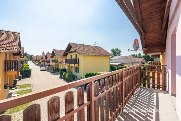 Pronájem rodinného domu, Horoušany, Na Svahu, 141 m2