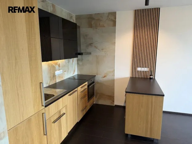 Prodej bytu 2+kk, Praha - Hlubočepy, Devonská, 59 m2