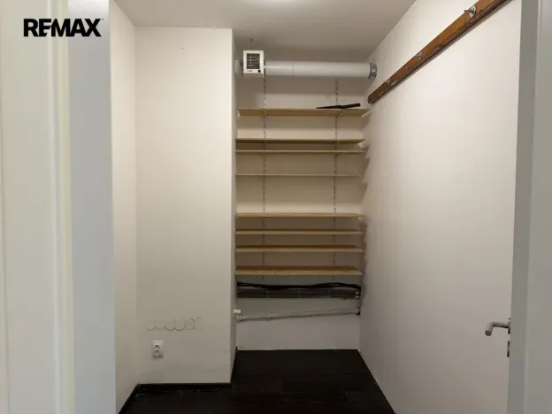 Prodej bytu 2+kk, Praha - Hlubočepy, Devonská, 59 m2