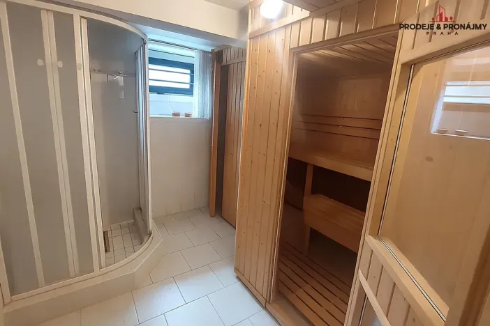 Prodej vily, Praha - Suchdol, 243 m2