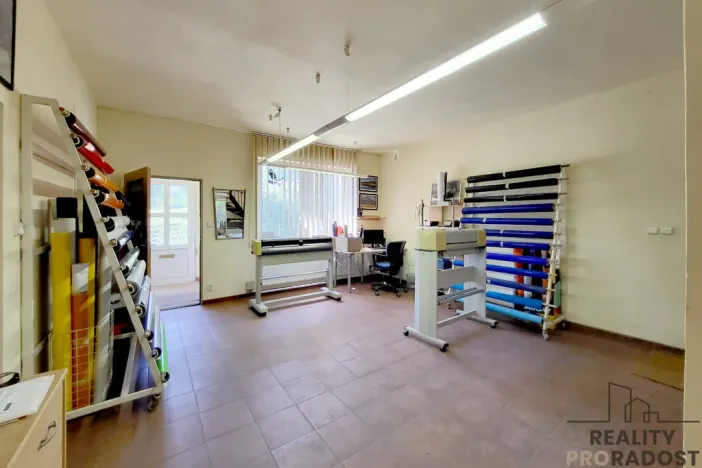 Prodej komerční nemovitosti, Šanov, Nádražní, 261 m2