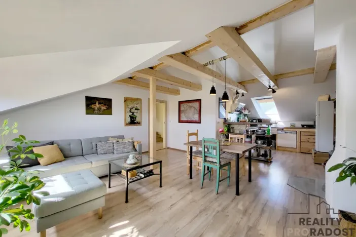Prodej komerční nemovitosti, Šanov, Nádražní, 261 m2