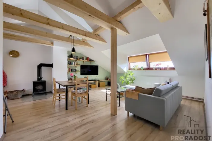 Prodej komerční nemovitosti, Šanov, Nádražní, 261 m2