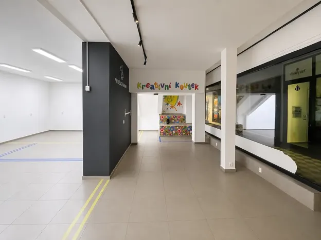 Pronájem obchodního prostoru, Karlovy Vary, T. G. Masaryka, 97 m2