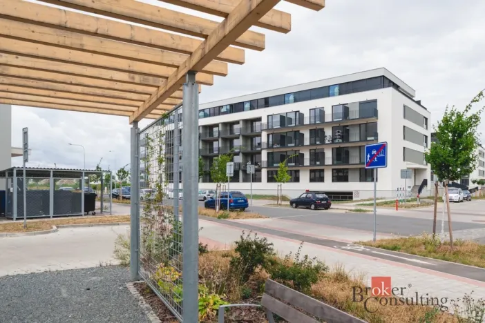 Pronájem bytu 1+kk, Plzeň - Jižní Předměstí, Železná, 26 m2