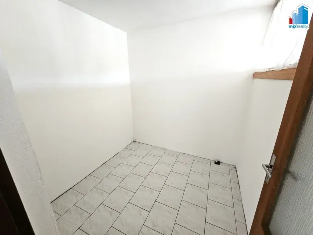 Pronájem bytu 4+1, Švihov, nám. T. G. Masaryka, 120 m2