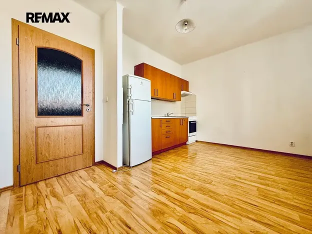 Pronájem bytu 2+kk, Plzeň, Kardinála Berana, 42 m2