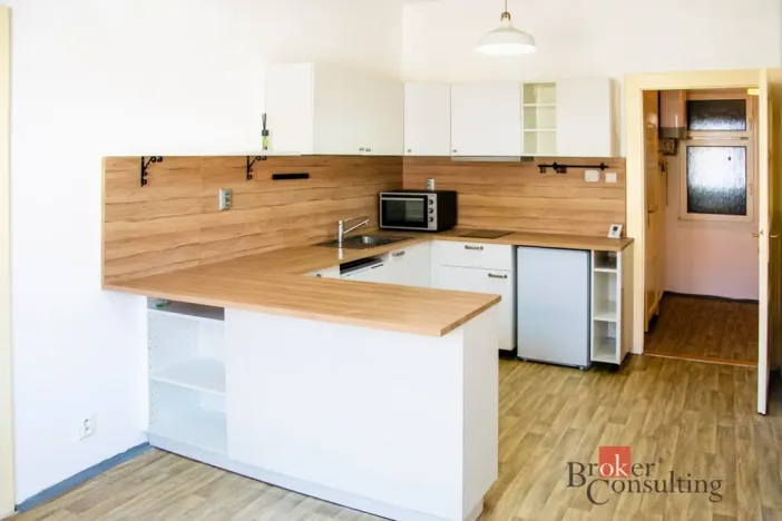 Pronájem bytu 2+kk, Praha - Strašnice, Černokostelecká, 45 m2