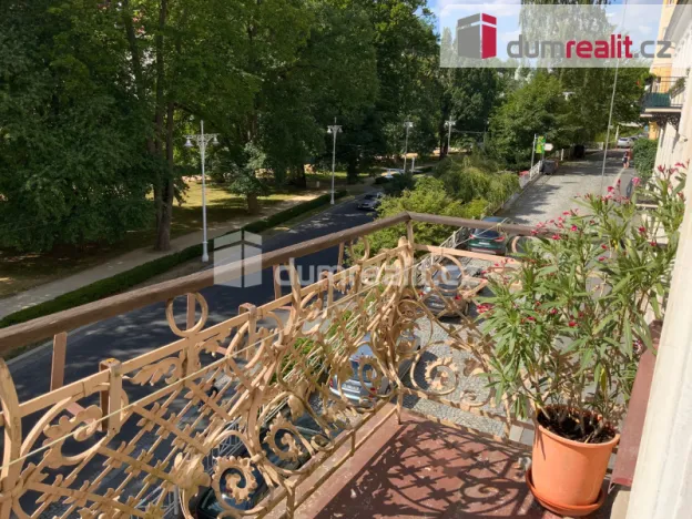 Prodej bytu 2+1, Mariánské Lázně, Poštovní, 102 m2