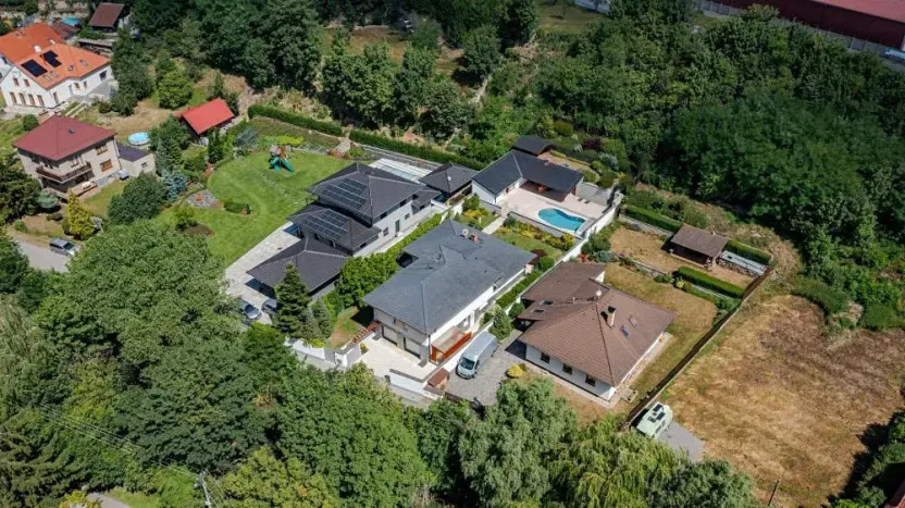 Prodej rodinného domu, Benátky, 241 m2