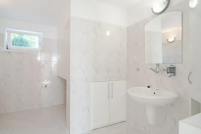 Prodej rodinného domu, Benátky, 241 m2