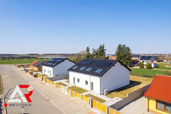 Prodej rodinného domu, Žabčice, 142 m2