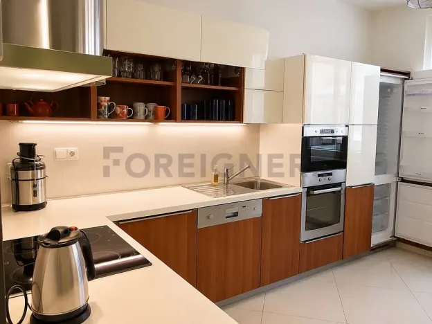 Pronájem bytu 2+1, Praha, Křižíkova, 80 m2