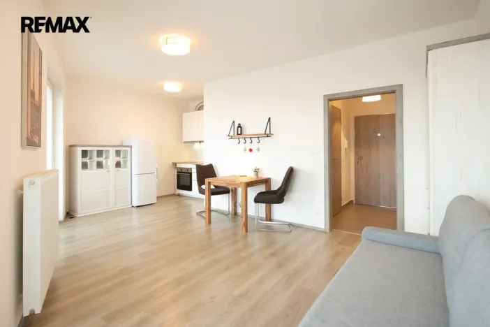 Prodej bytu 1+kk, Praha - Zličín, Sazovická, 33 m2