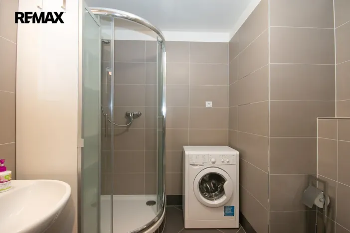 Prodej bytu 1+kk, Praha - Zličín, Sazovická, 33 m2