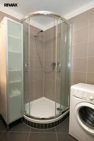 Prodej bytu 1+kk, Praha - Zličín, Sazovická, 33 m2