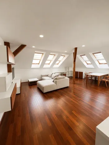 Pronájem bytu 2+kk, Praha - Žižkov, Vlkova, 89 m2