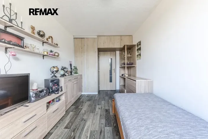 Prodej bytu 2+kk, Praha - Modřany, Mádrova, 44 m2