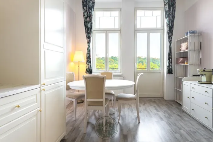 Prodej bytu 3+1, Karlovy Vary, Varšavská, 72 m2