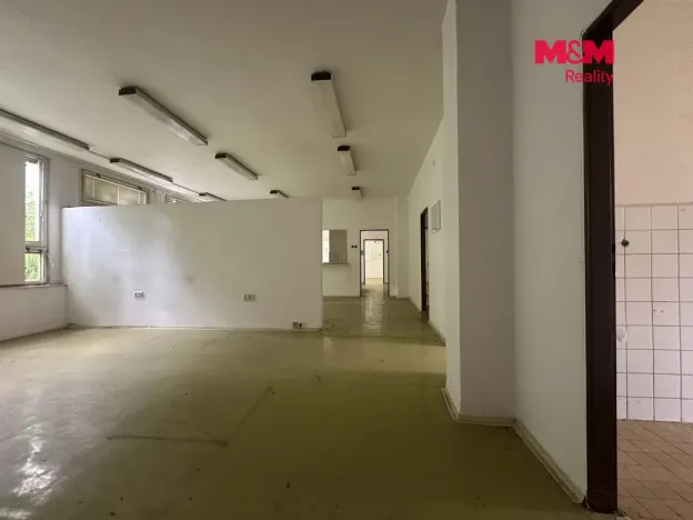 Prodej obchodního prostoru, Žatec, 900 m2