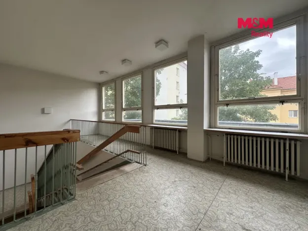 Prodej obchodního prostoru, Žatec, 900 m2
