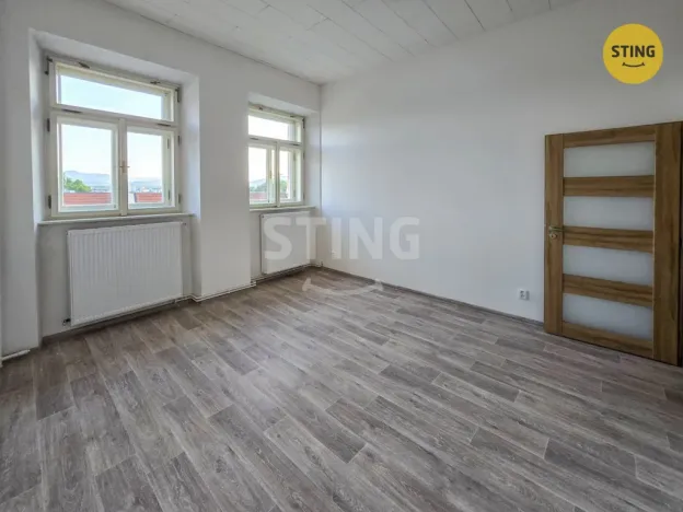 Pronájem bytu 3+kk, Frýdek-Místek, Zámecké nám., 69 m2