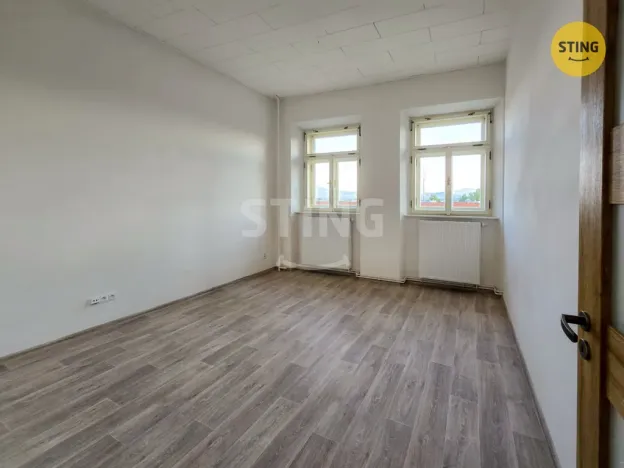 Pronájem bytu 3+kk, Frýdek-Místek, Zámecké nám., 69 m2